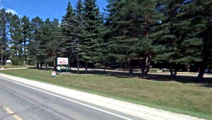 Est-Wood Motel - 2009 Street View